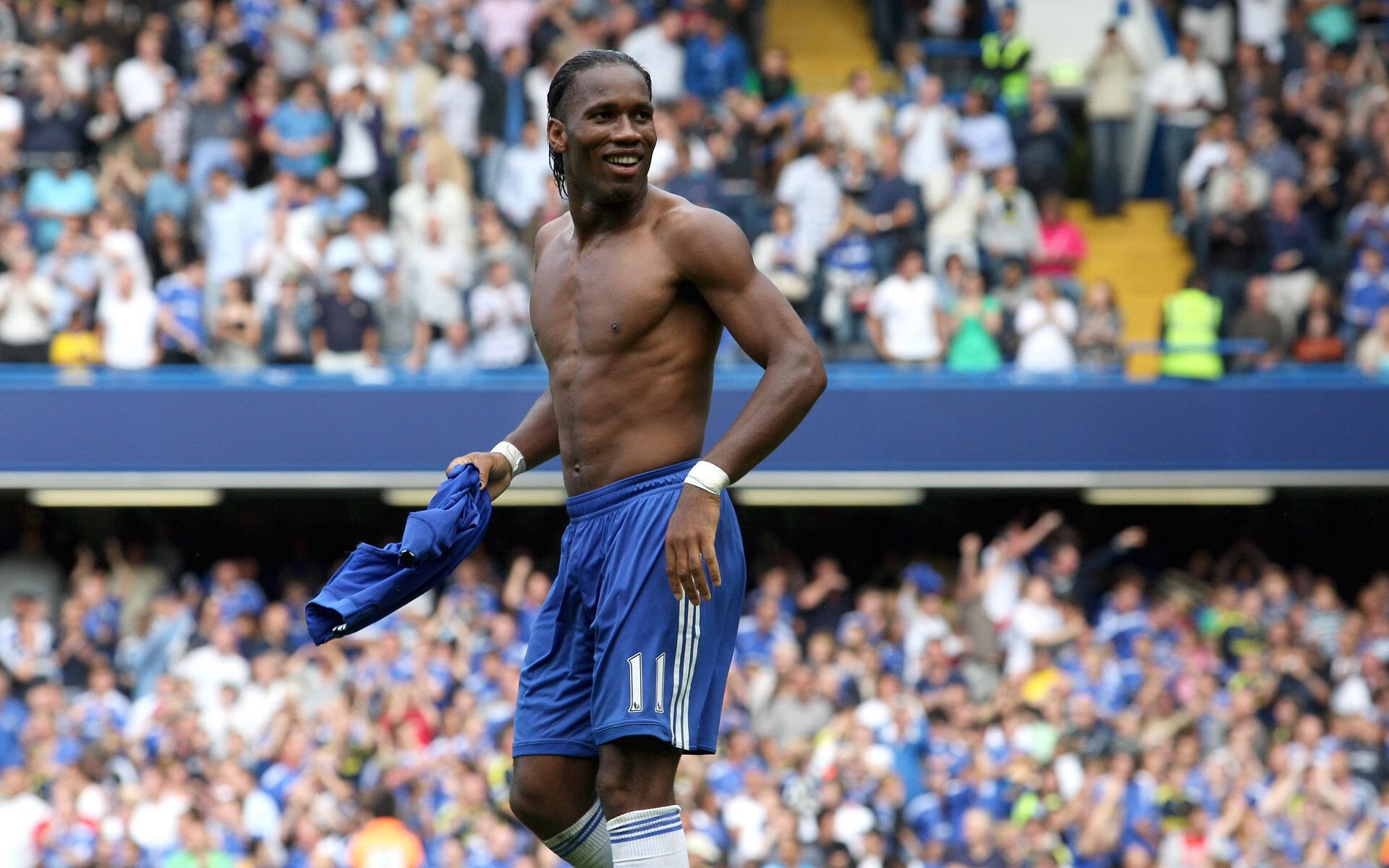 《深度采访:最具影响力的电竞选手背后故事》,关于电竞人物的采访